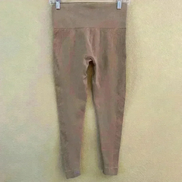Set Active X Revolve “Sculptflex” Leggings In Cider Size Medium New Without Tags - Picture 5 of 7